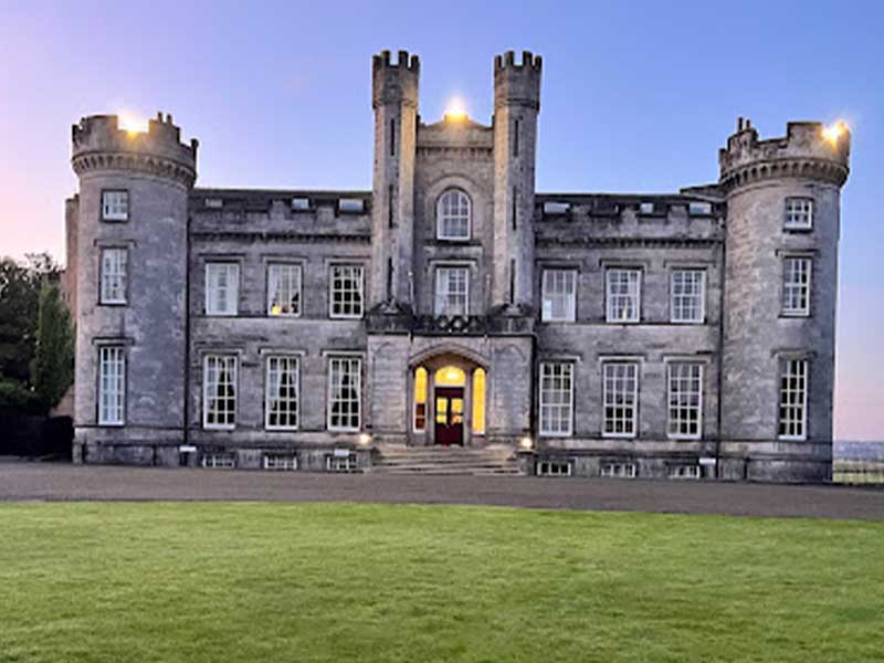 Airth-Castle,-Stirlingshire- Airth-Castle, Stirlingshir, Haunted Hotels Scotland