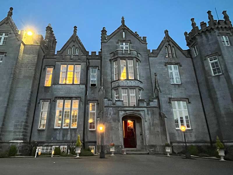 Kinnitty Castle Hotel, Offaly Kinnitty Castle Hotel, Offaly, Haunted Hotels Ireland