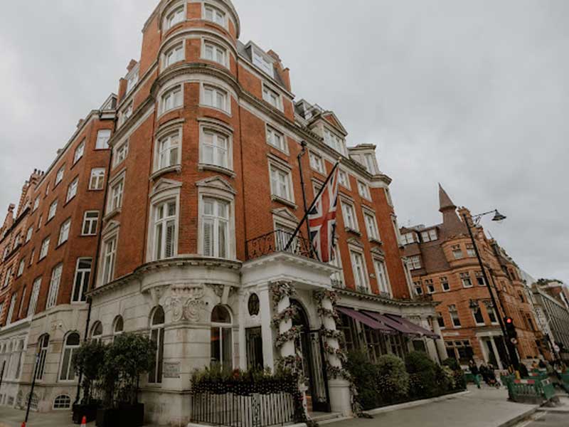The Cadogan Hotel, London, Haunted Hotels