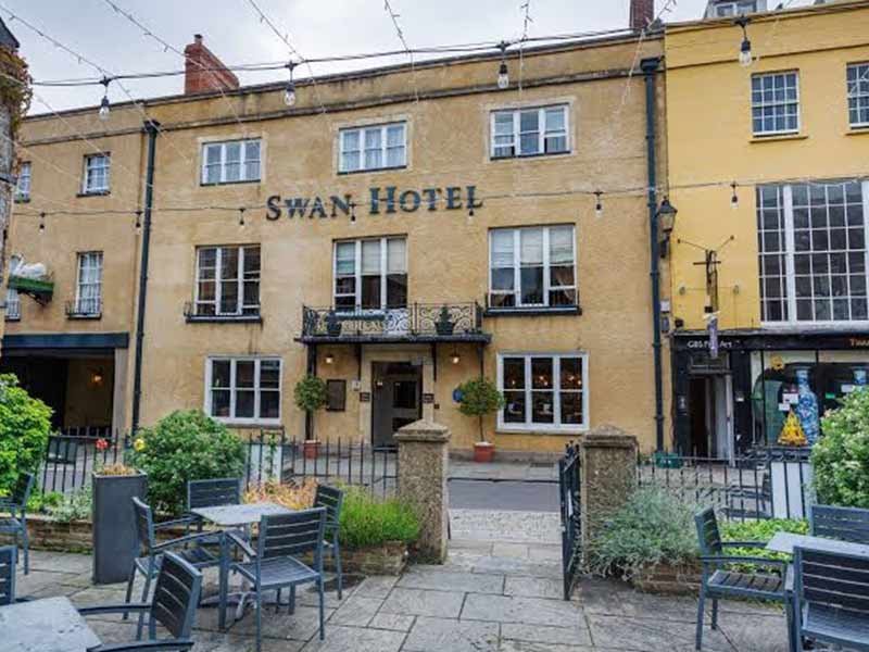 The-Swan-Hotel,-Wells,-Somerset The Swan Hotel, Wells, Somerset, Haunted Hotels England