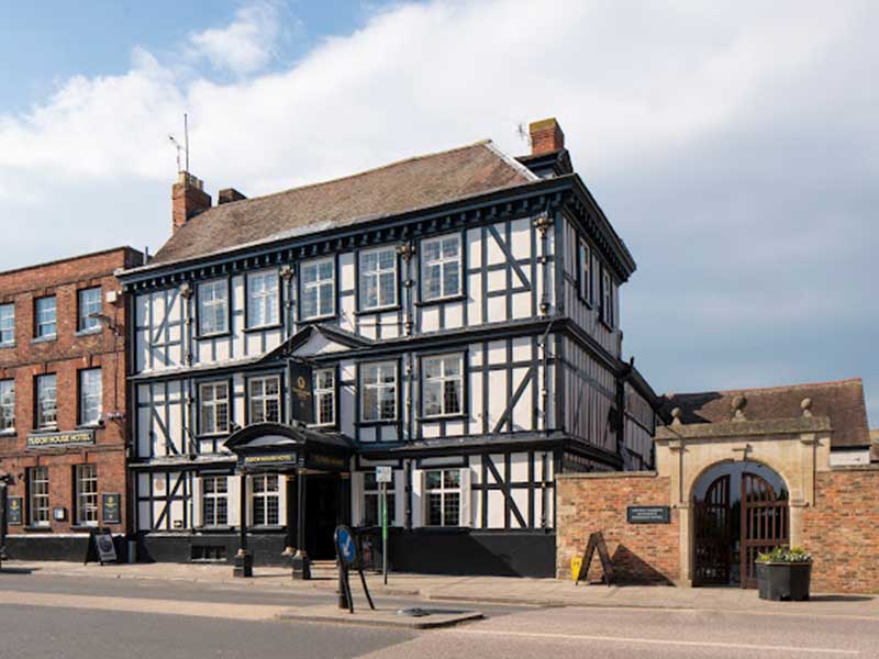 _The-Tudor-House-Hotel,-Tewkesbury,-Gloucestershire The Tudor House-Hotel, Tewkesbury,-Gloucestershire, Haunted Hotels England
