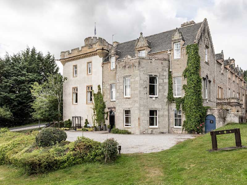 Tulloch-Castle,-Dingwall-Ross-shire Tulloch-Castle, Dingwall-Ross-shire, Haunted Hotels Scotland